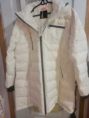 OROLAY Off-White Long Quilted Puffer Coat with Hood